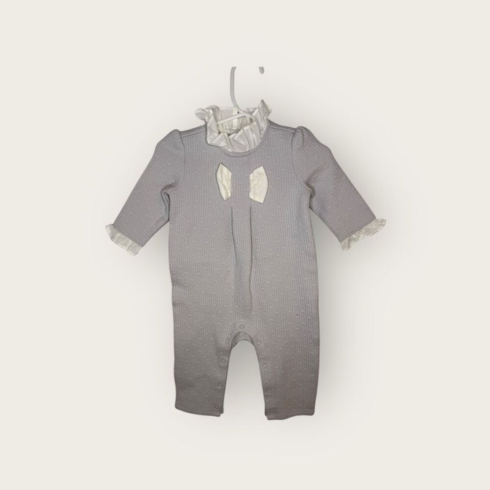 Janie & Jack Ruffle Neck One Piece Gray White Size 3-6 Months